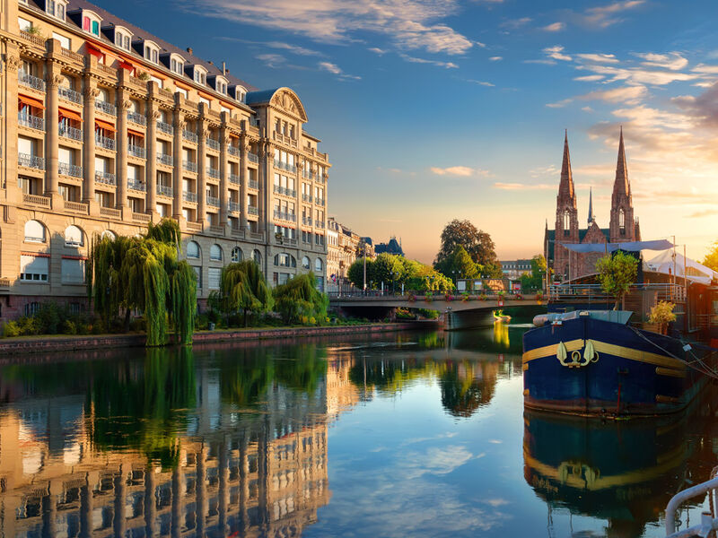 İzmir`den Direkt Hareket Görkemli Rüya Üçgeni Almanya - Fransa - İsviçre 3 Gece - SunExpress ile 23 ve 30 Nisan Hareket (İlkbahar Dönemi) AT1292