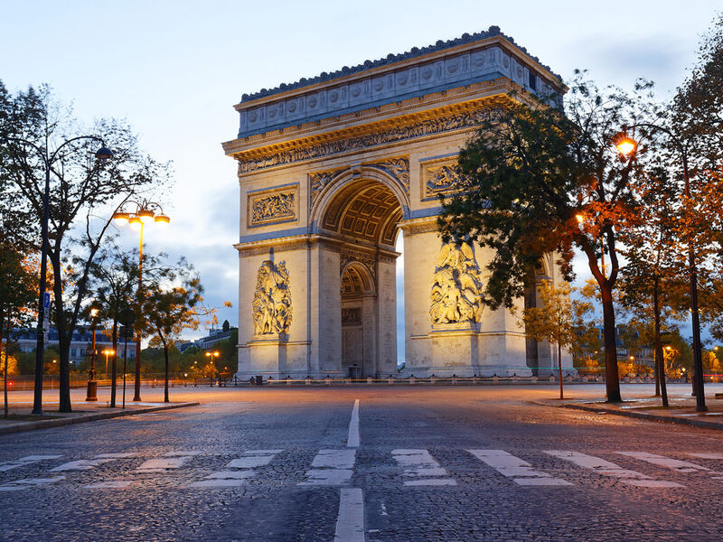 Comfort Benelux Paris Turu Türk Hava Yolları ile 7 Gece Ekstra Turlar Dahil CDG-AMS