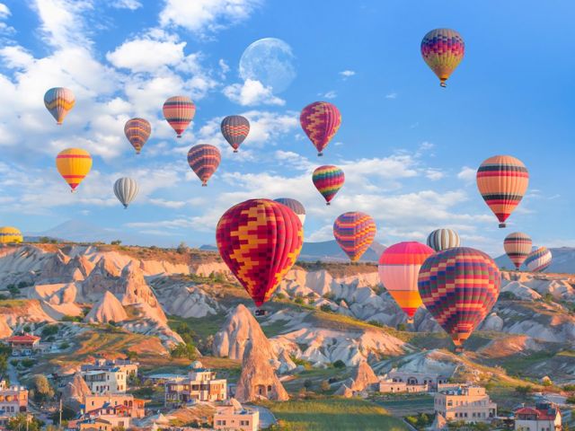 29 Ekim Özel Uçaklı İkonik Kapadokya Turu|2 Gece Konaklamalı Antalya Çıkışlı