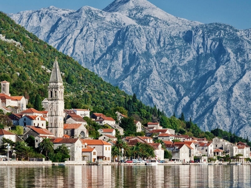 Balkan Güzelleri Ajet Havayolları ile Kosova Makedonya Turu