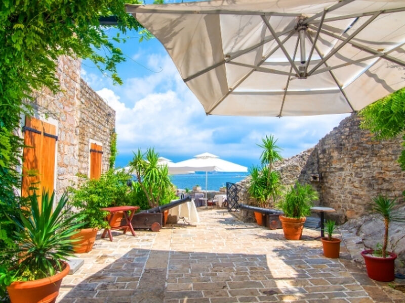 Kosovalı Büyük Balkanlar Turu AJet ile Extra Turlar ve Akşam Yemekleri Dahil TIA-PRN