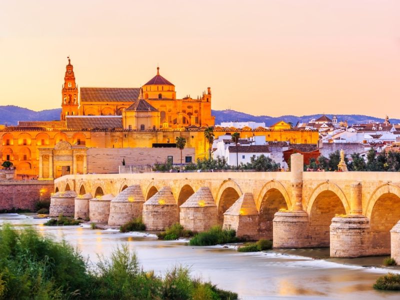 Görkemli İspanya ve Portekiz Şehirleri Turu Thy ile 7 Gece 8 Gün İlkbahar Yaz Dönemi MAD-SVQ